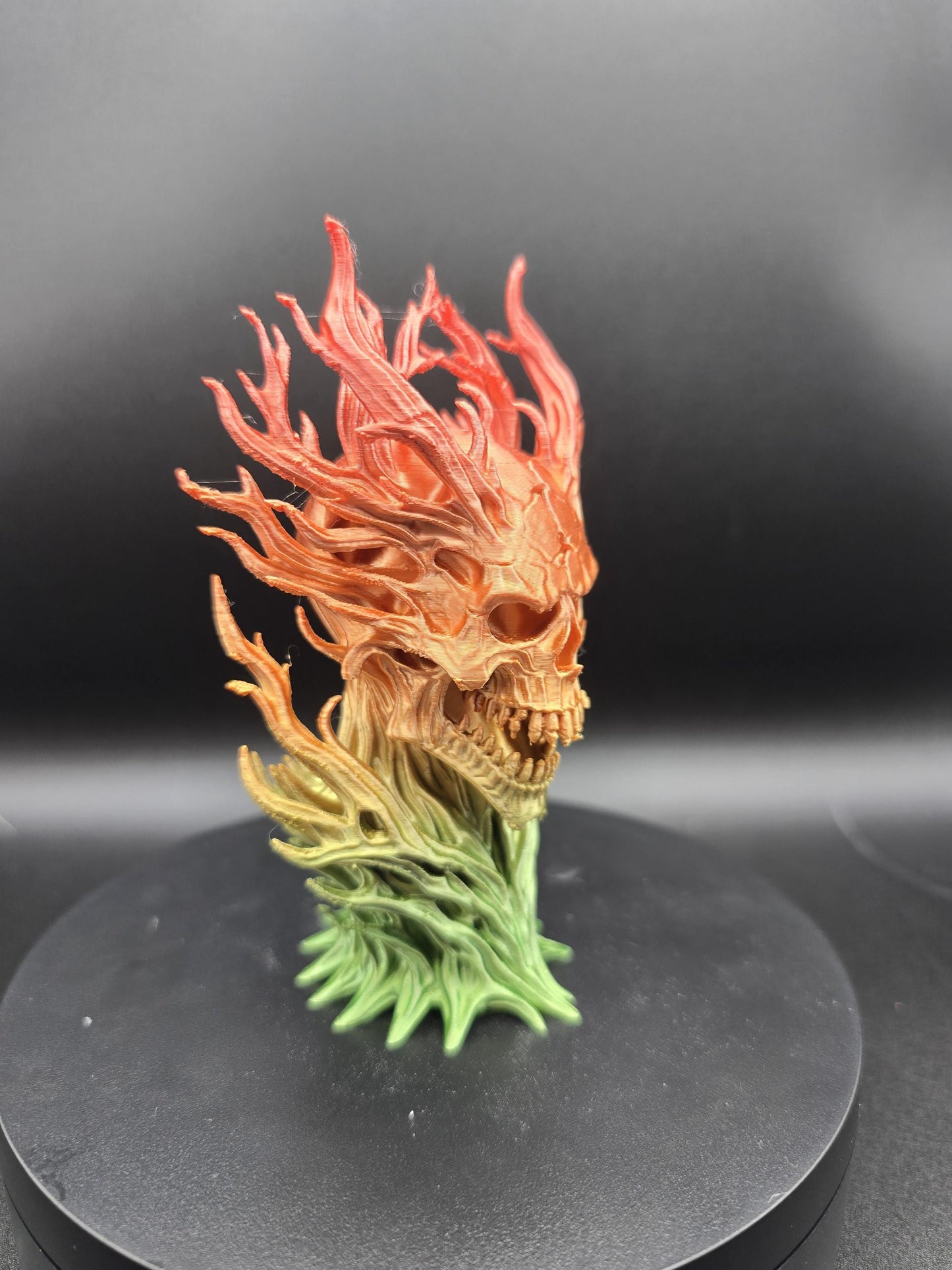 Detailed skeleton statues: The firey one 12cm
