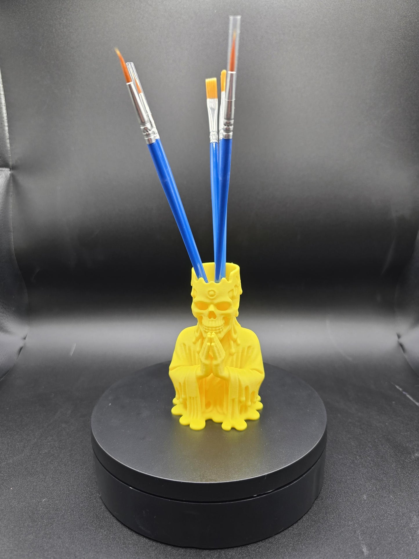 Decorative skeleton pen holders