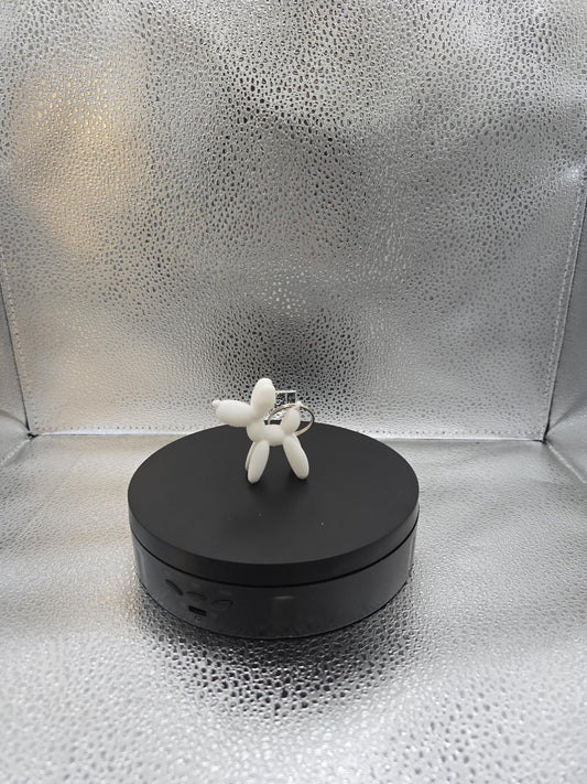 Balloon dog keychain