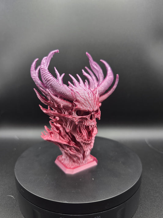Detailed skeleton statues: The horned devil 12cm