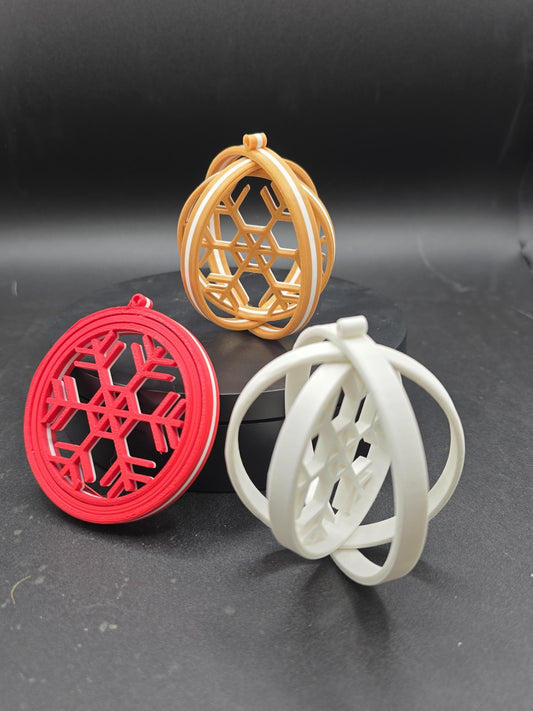 3D Printed Christmas Baubles: Two-Tone Spinning Ornaments (Set of 4)