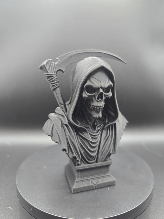 Detailed skeleton statues: The reaper 12cm